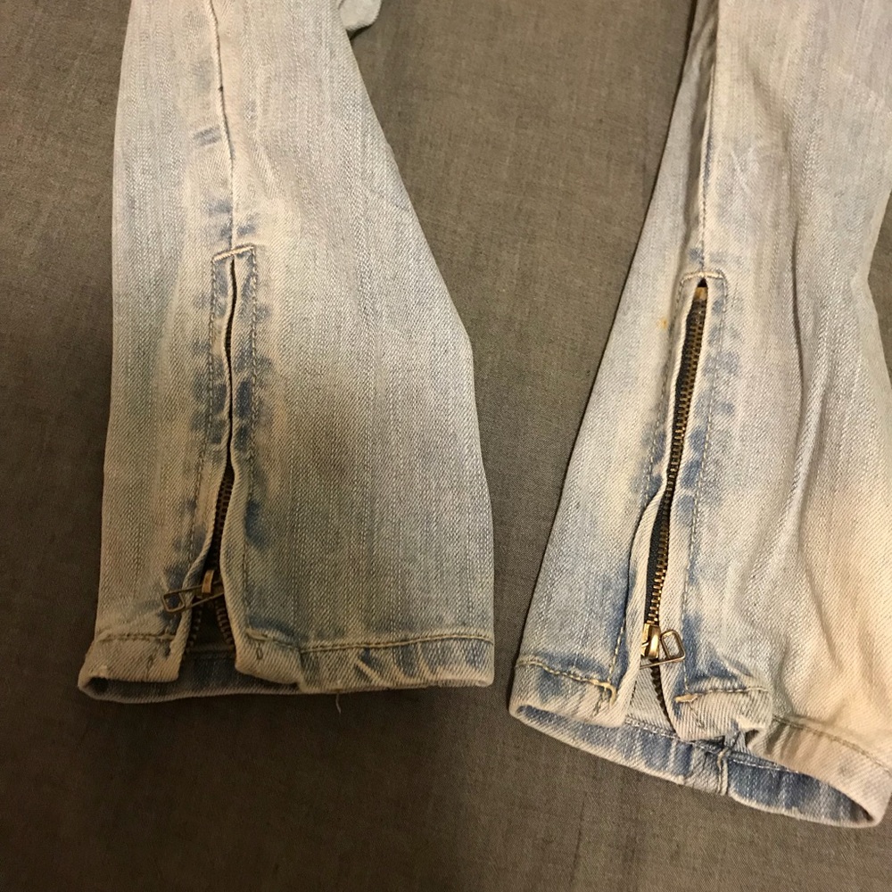 Jeans - Picture 2 of 6